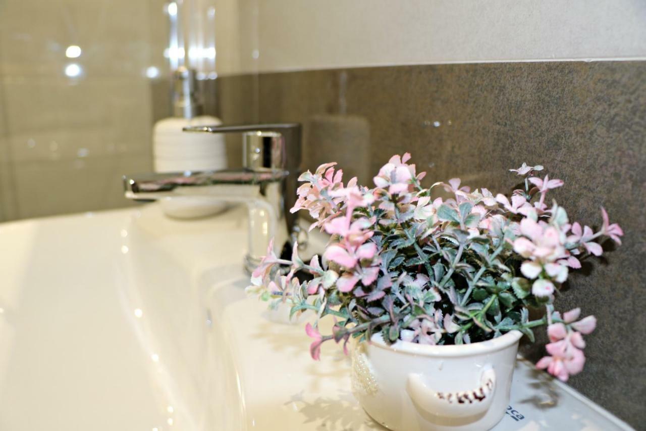 Apartamentos Credencial Sarria Ngoại thất bức ảnh